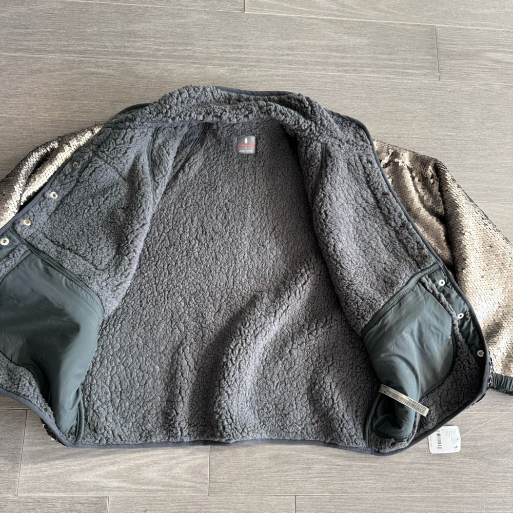 NWT Free People Movement Hit The Slopes Sequin Jacket S Silver Metallic Sherpa - Picture 15 of 16
